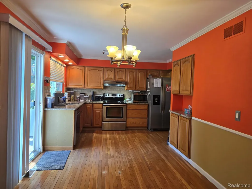 24658 Christina Lane Novi City MI 48375