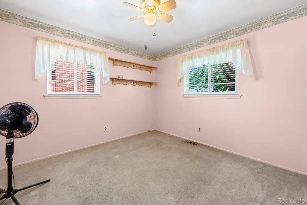 1584 Marion Avenue Lincoln Park City MI 48146