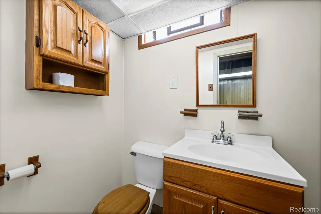 1584 Marion Avenue Lincoln Park City MI 48146