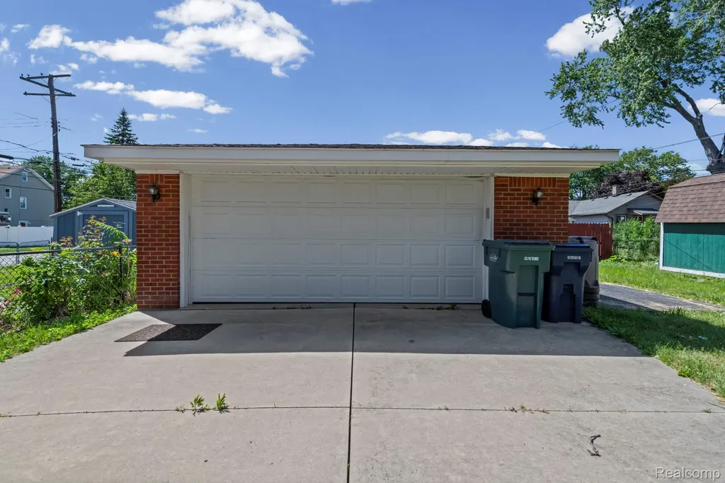 1584 Marion Avenue Lincoln Park City MI 48146