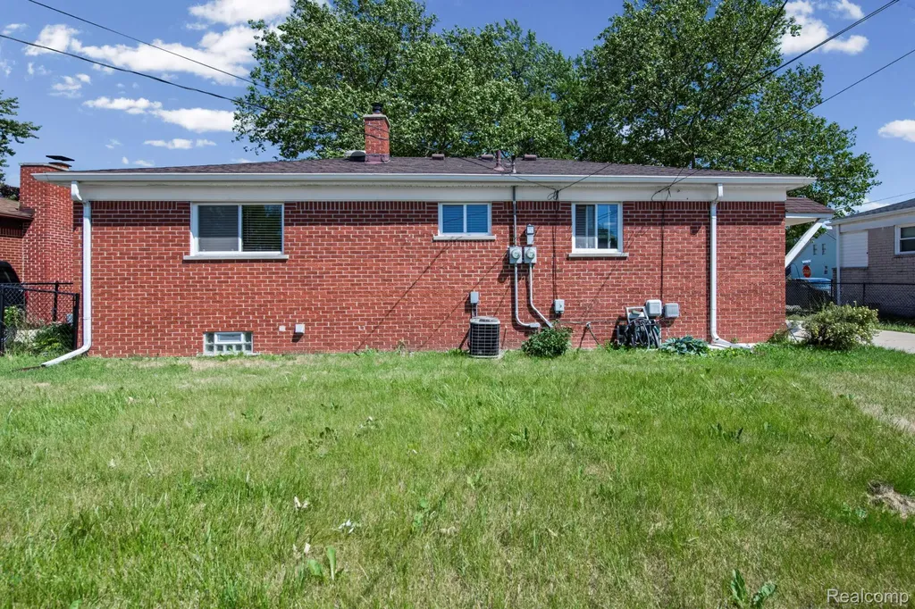 1584 Marion Avenue Lincoln Park City MI 48146