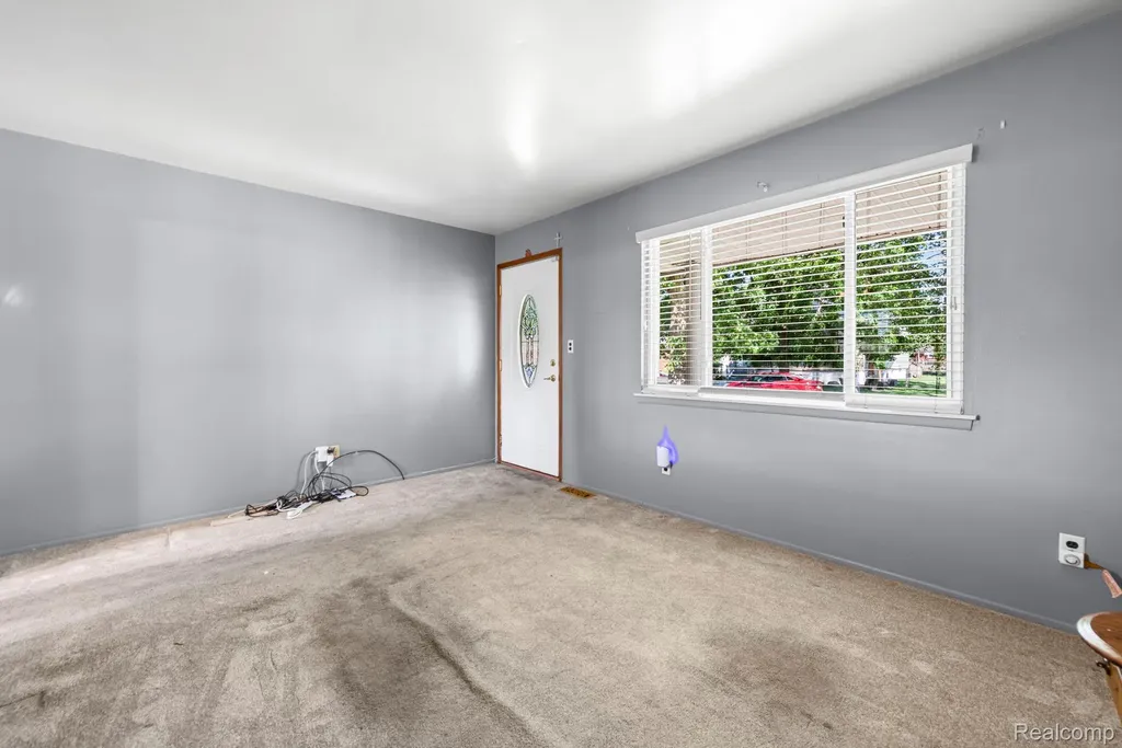 1584 Marion Avenue Lincoln Park City MI 48146