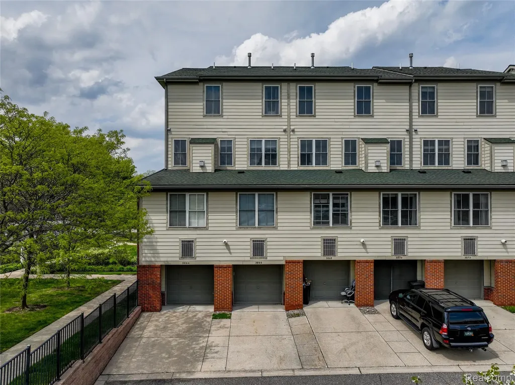 3868 Forester Boulevard Auburn Hills City MI 48326