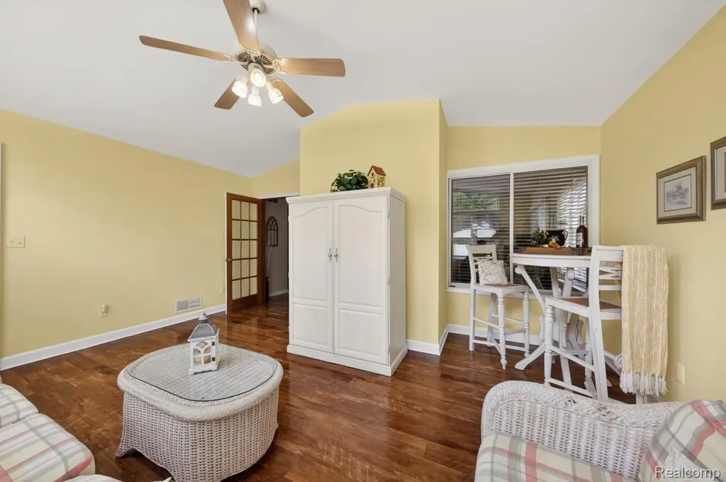 44570 Ridgefield Road Canton Charter Township MI 48188