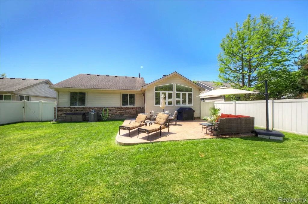 44570 Ridgefield Road Canton Charter Township MI 48188
