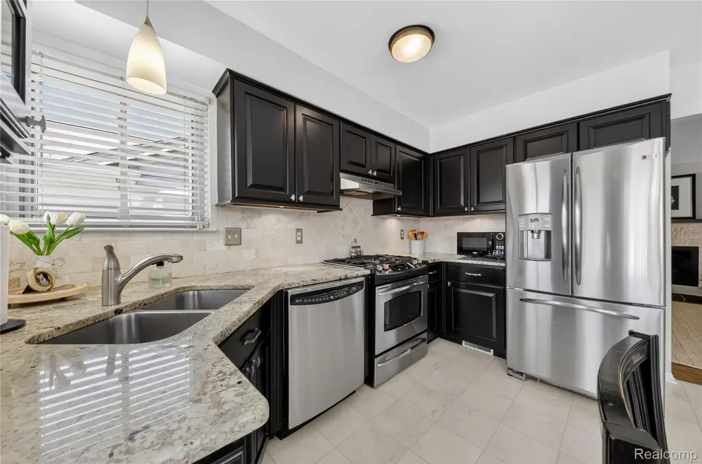 44570 Ridgefield Road Canton Charter Township MI 48188