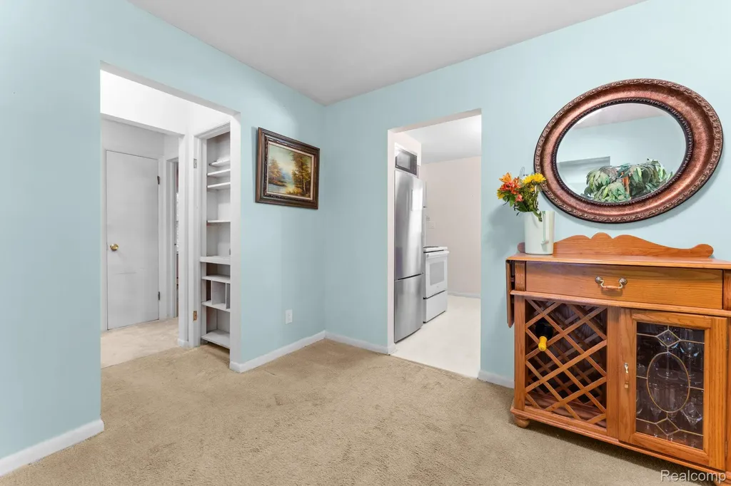 9144 Walnut Drive Northfield Township MI 48189