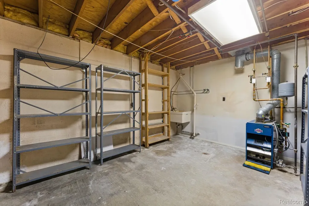 9144 Walnut Drive Northfield Township MI 48189