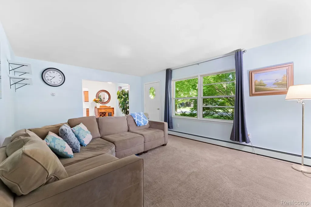 9144 Walnut Drive Northfield Township MI 48189