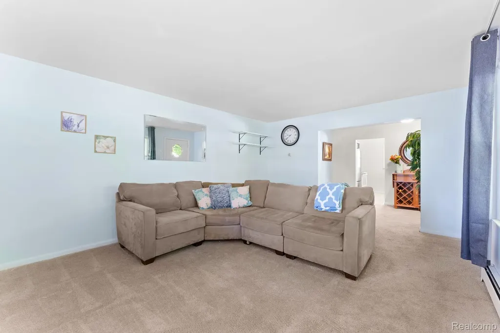 9144 Walnut Drive Northfield Township MI 48189