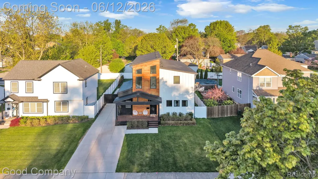 3813 Linwood Avenue Royal Oak City MI 48073