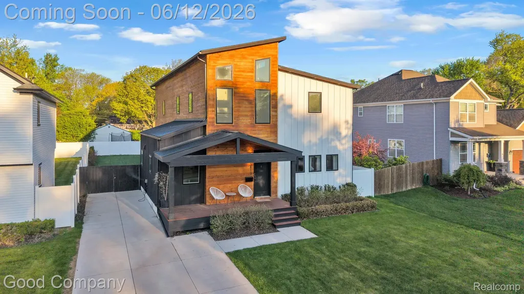 3813 Linwood Avenue Royal Oak City MI 48073