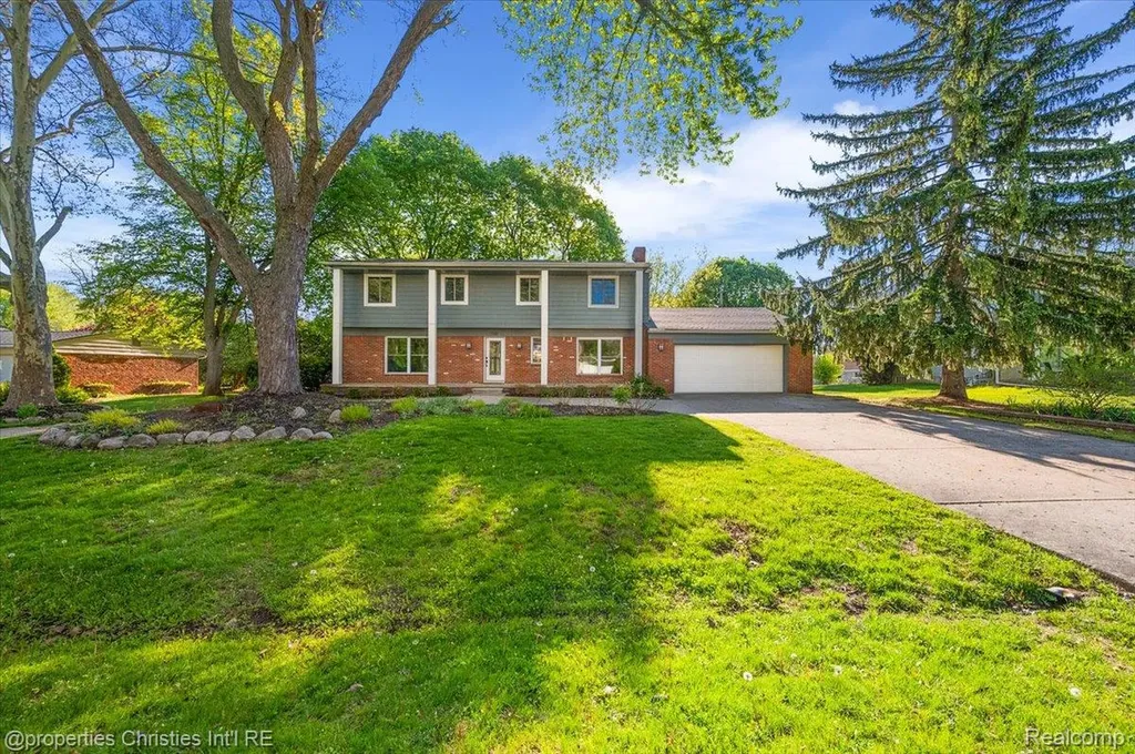 7381 Cathedral Drive Bloomfield Hills City MI 48301