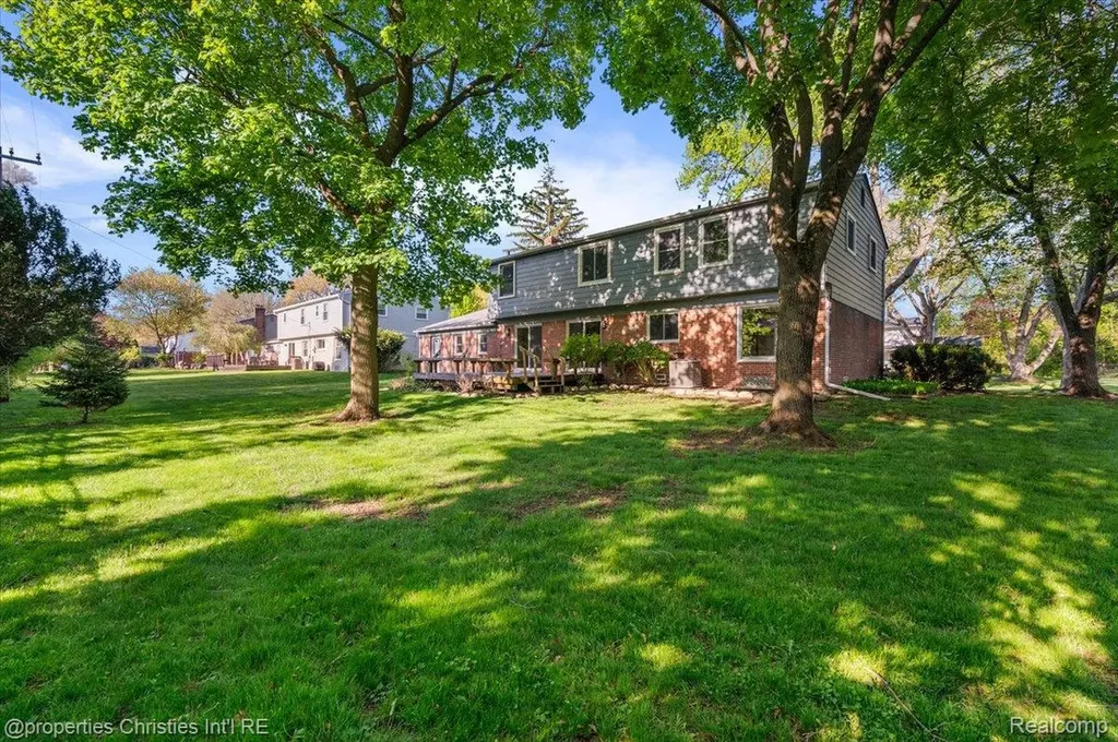 7381 Cathedral Drive Bloomfield Hills City MI 48301