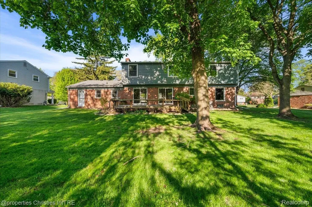 7381 Cathedral Drive Bloomfield Hills City MI 48301