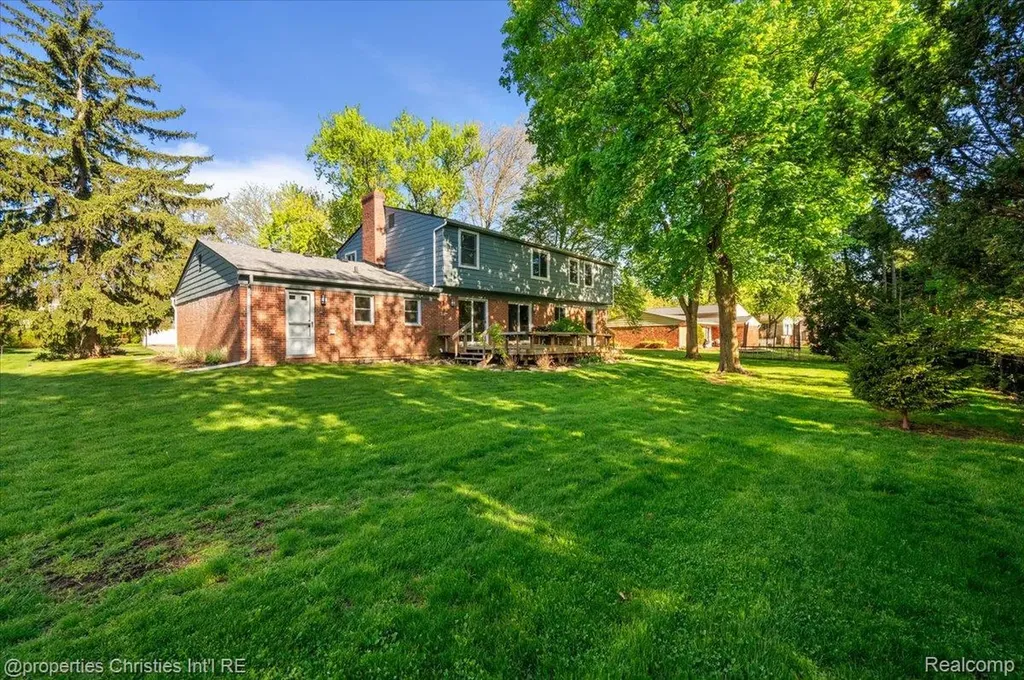 7381 Cathedral Drive Bloomfield Hills City MI 48301