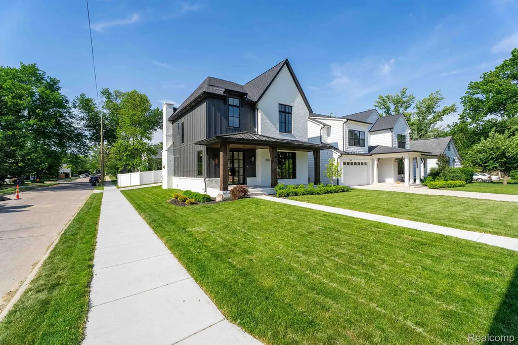 503 Girard Avenue Royal Oak City MI 48073