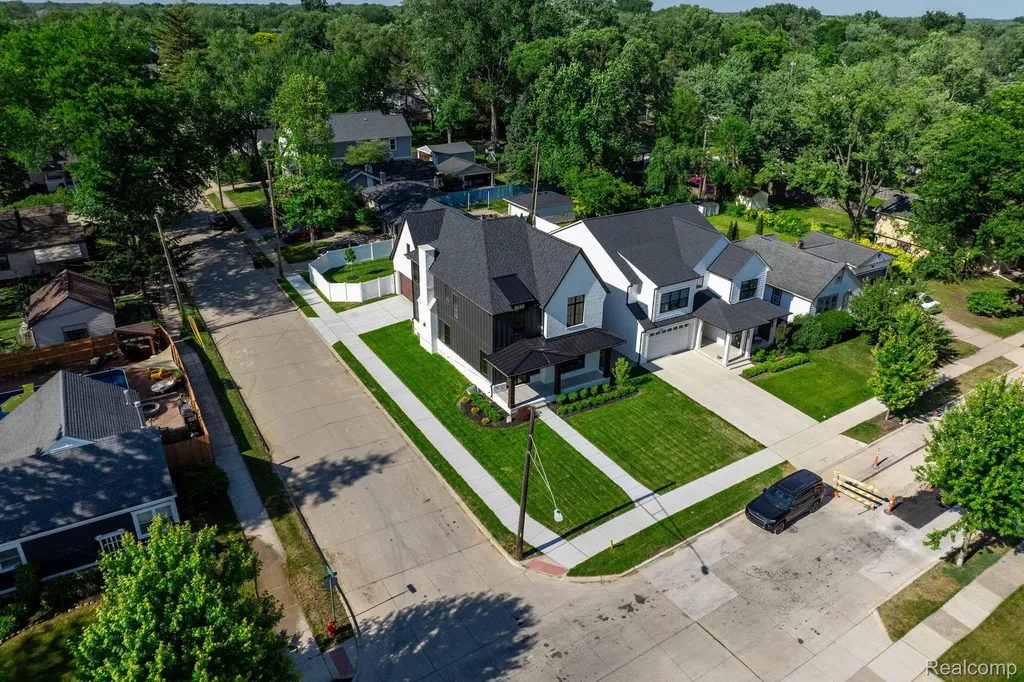503 Girard Avenue Royal Oak City MI 48073