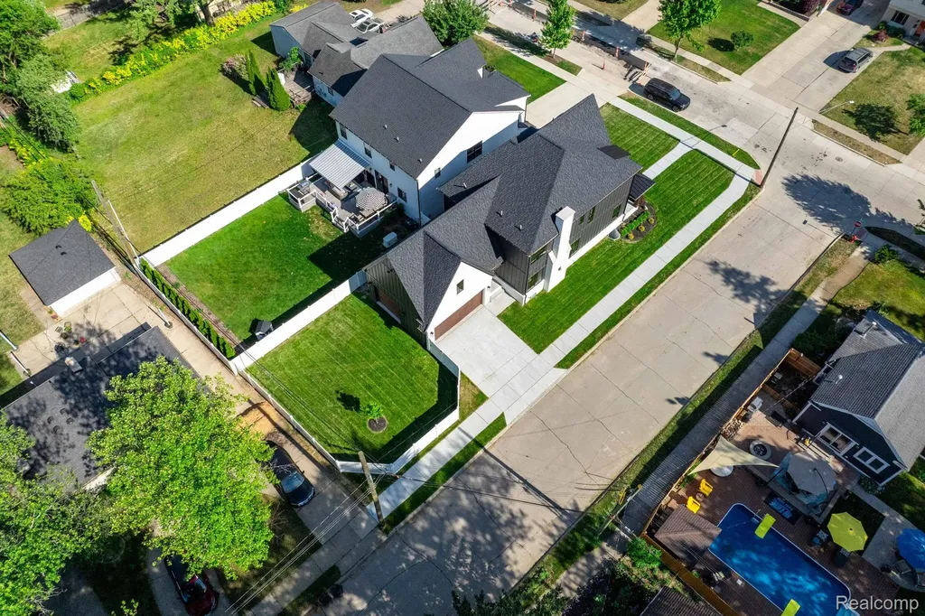 503 Girard Avenue Royal Oak City MI 48073