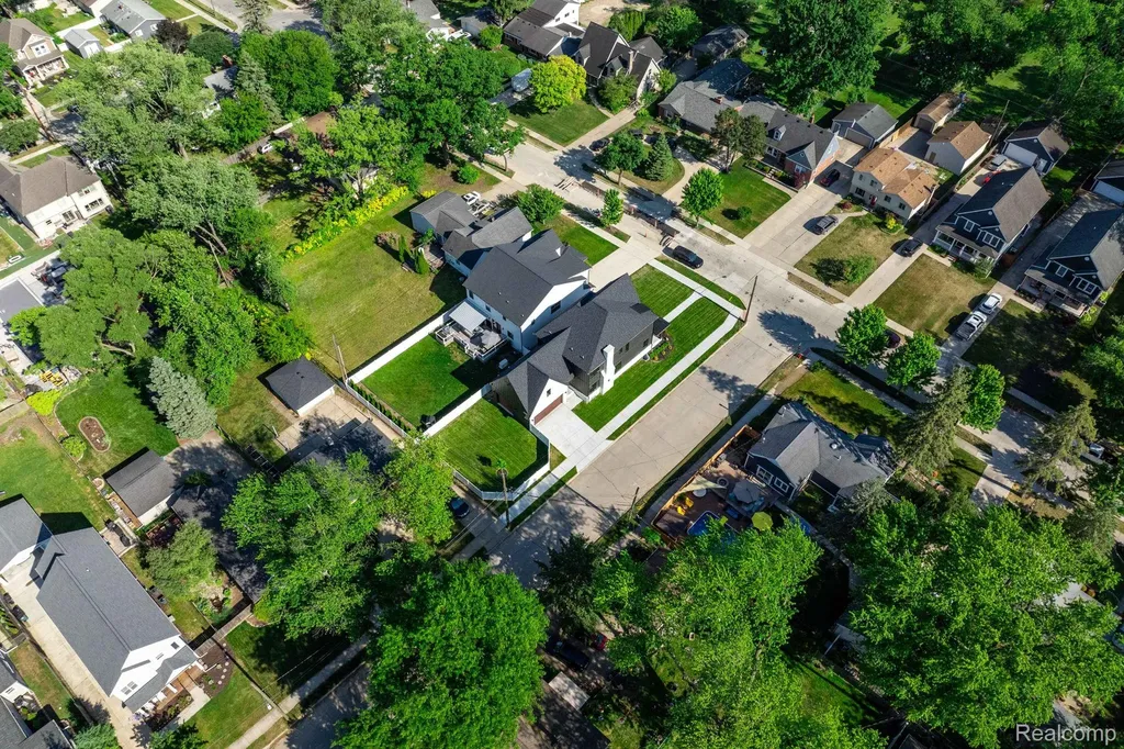 503 Girard Avenue Royal Oak City MI 48073