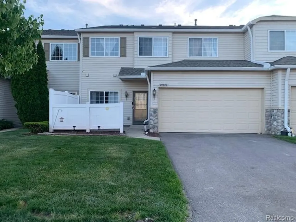 26654 Kirkway Circle Woodhaven City MI 48183