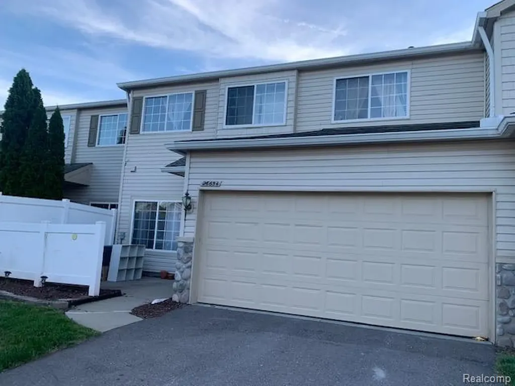 26654 Kirkway Circle Woodhaven City MI 48183