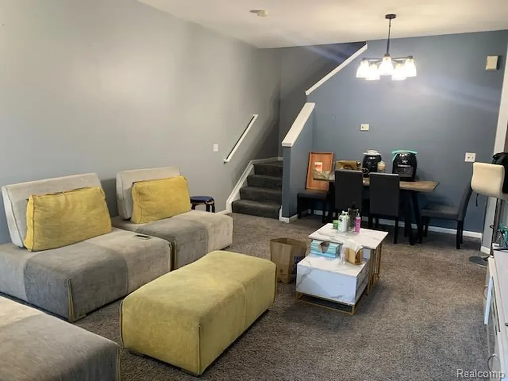 26654 Kirkway Circle Woodhaven City MI 48183