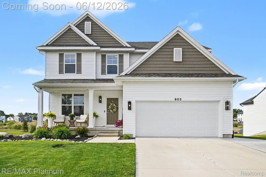 603 Land Bridge Perry City MI 48872