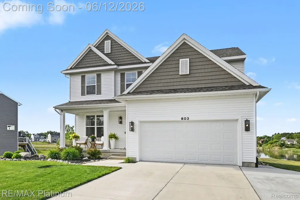 603 Land Bridge Perry City MI 48872