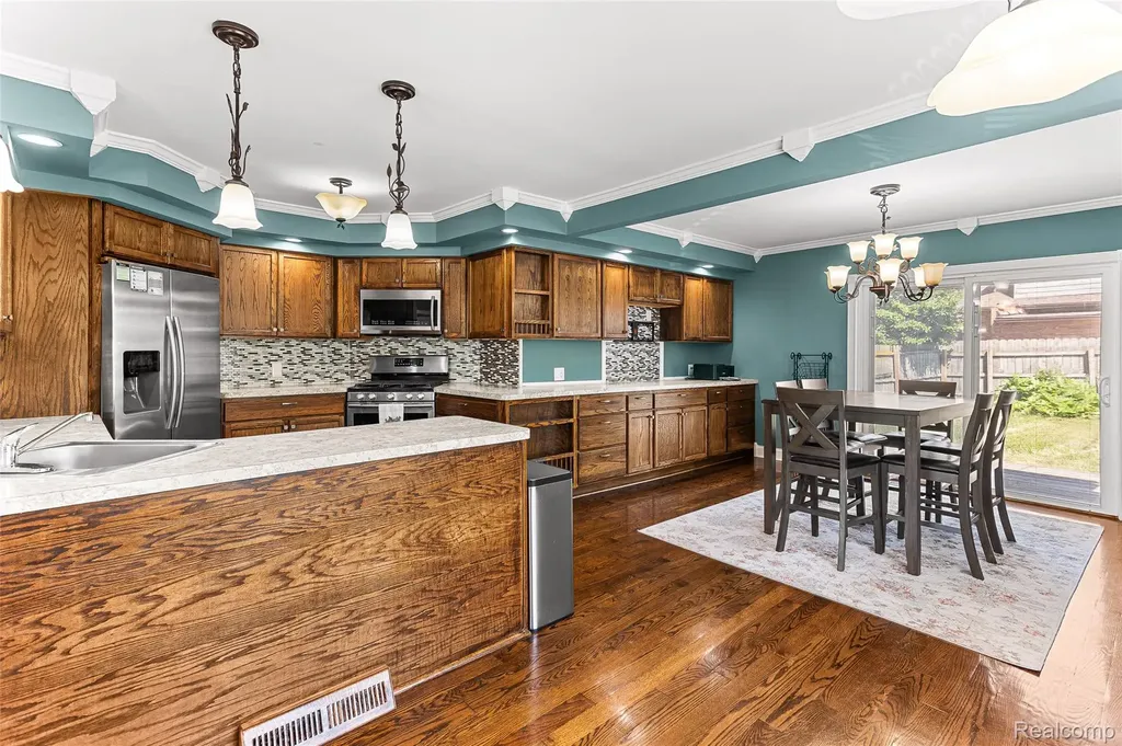 218 W Greenlawn Avenue Lansing City MI 48910