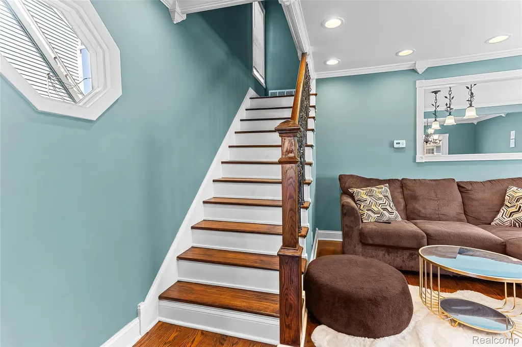 218 W Greenlawn Avenue Lansing City MI 48910
