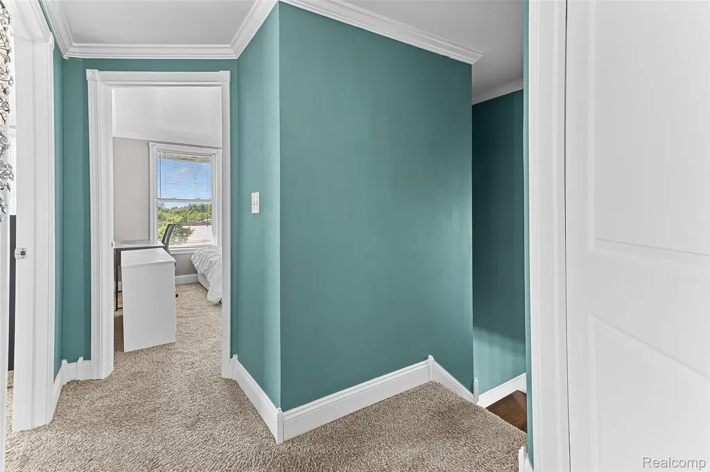 218 W Greenlawn Avenue Lansing City MI 48910
