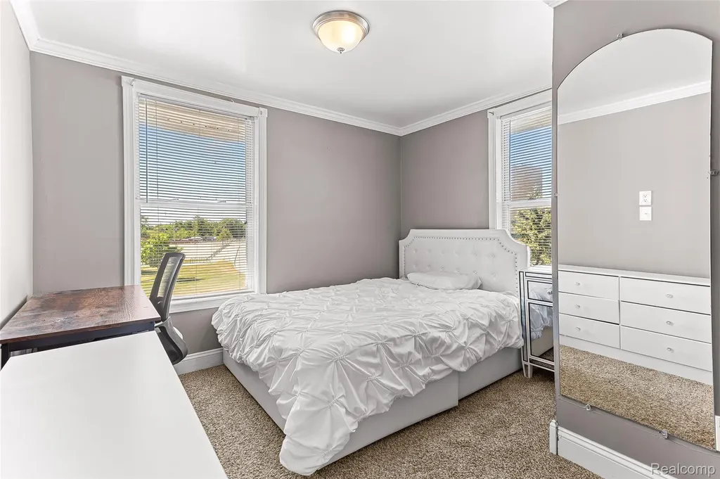 218 W Greenlawn Avenue Lansing City MI 48910