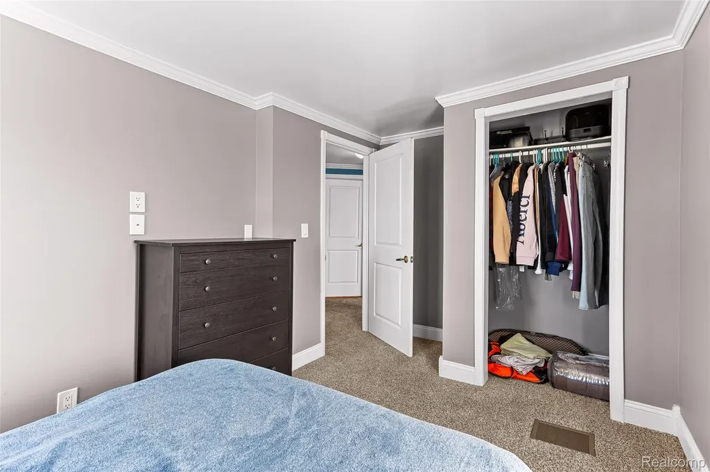 218 W Greenlawn Avenue Lansing City MI 48910