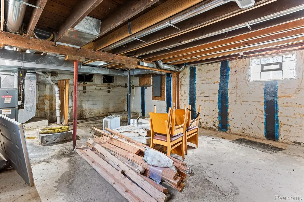 218 W Greenlawn Avenue Lansing City MI 48910