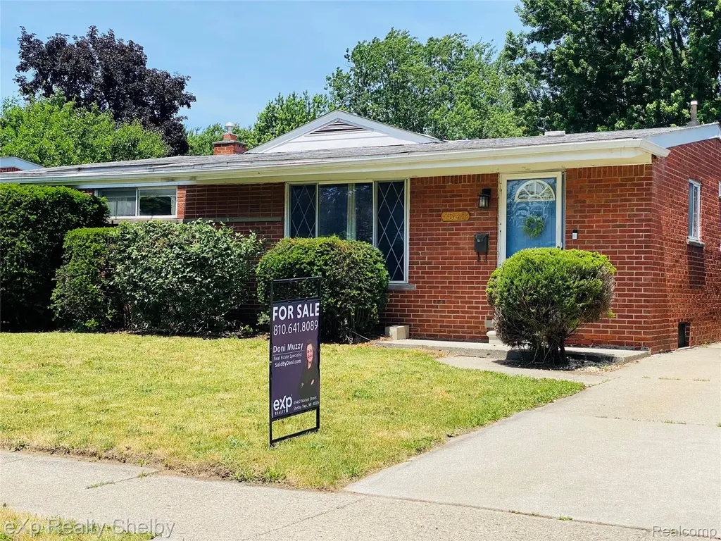 1545 Cynthia Avenue Madison Heights City MI 48071