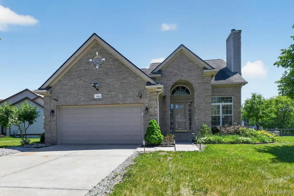 5324 Sequoia Court Burton City MI 48439