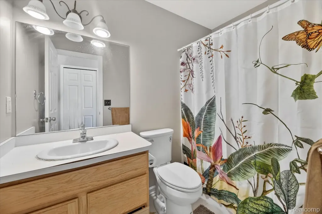5324 Sequoia Court Burton City MI 48439