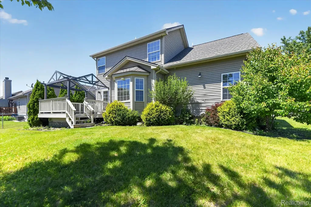 5324 Sequoia Court Burton City MI 48439