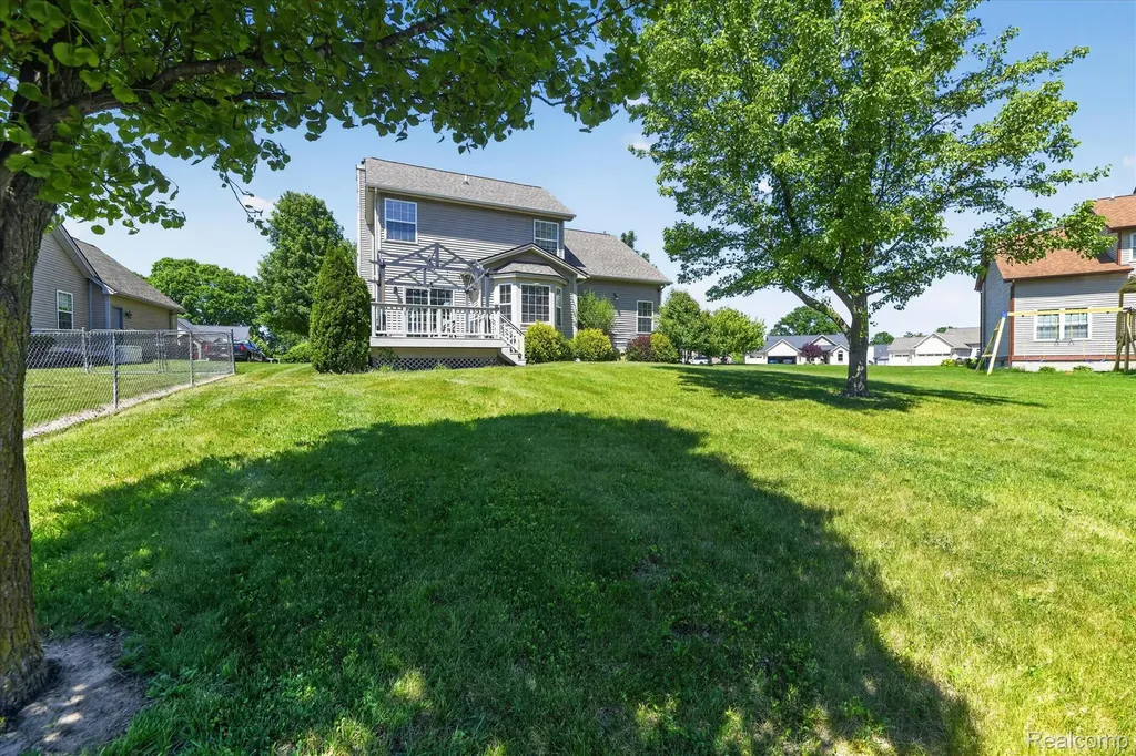 5324 Sequoia Court Burton City MI 48439