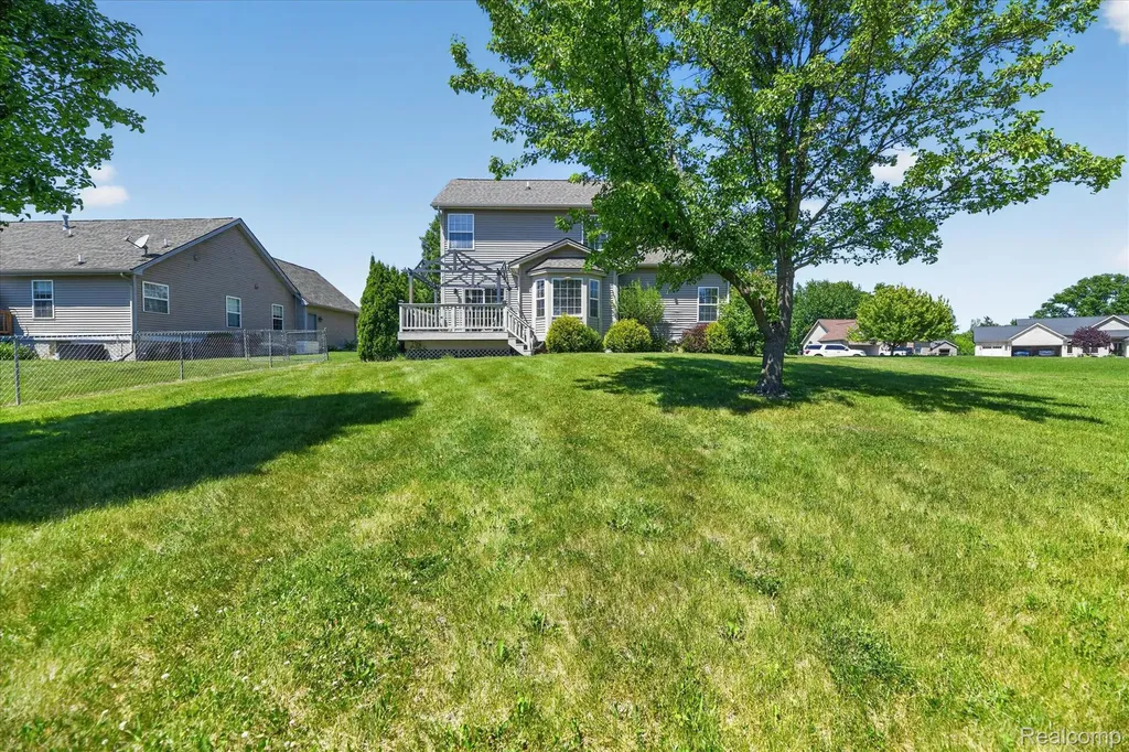 5324 Sequoia Court Burton City MI 48439