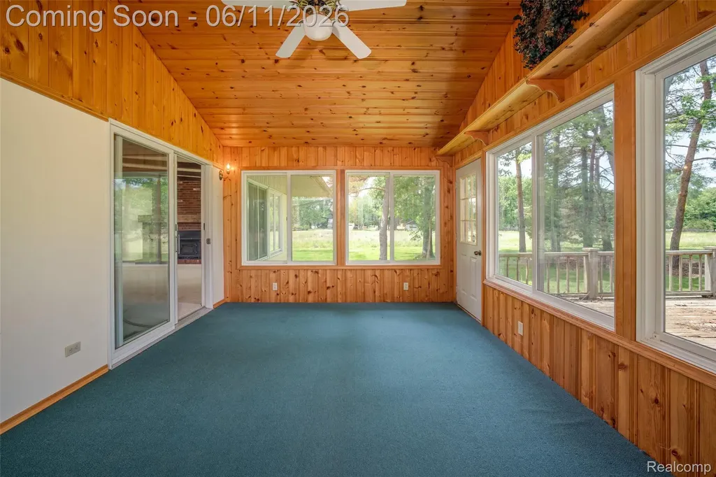 607 E King Street Corunna City MI 48817
