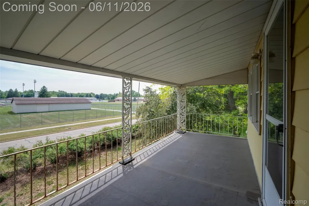 607 E King Street Corunna City MI 48817