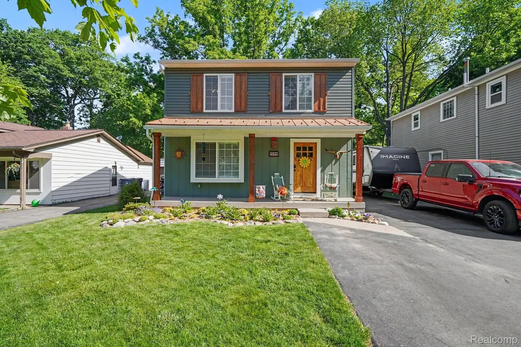 3544 Fort Drive Waterford Charter Township MI 48328