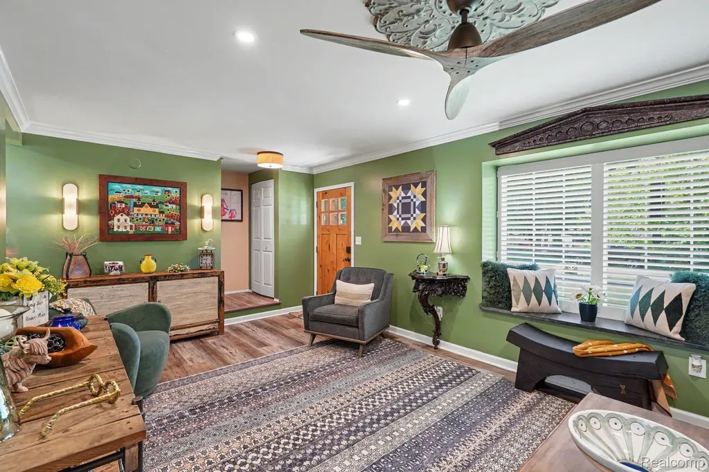 3544 Fort Drive Waterford Charter Township MI 48328
