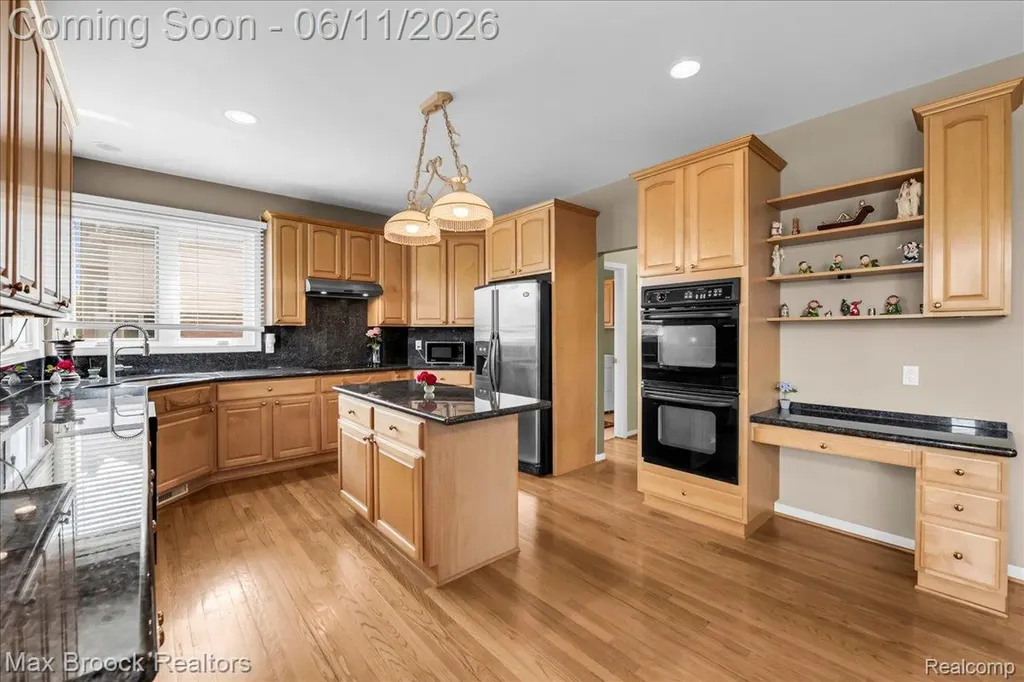 47159 Northumberland Street Novi City MI 48374