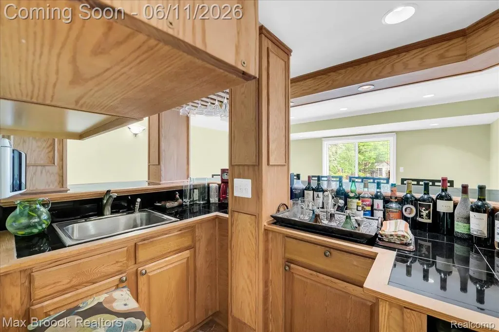 47159 Northumberland Street Novi City MI 48374