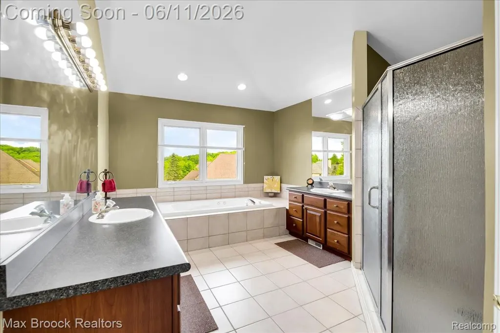 47159 Northumberland Street Novi City MI 48374