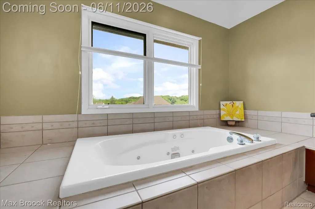 47159 Northumberland Street Novi City MI 48374
