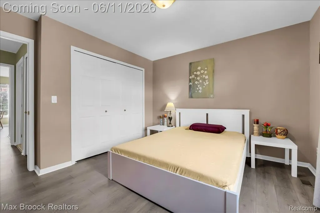 47159 Northumberland Street Novi City MI 48374